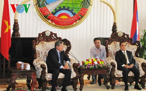 Руководители Лаоса приняли делегацию министерства юстиции Вьетнама - ảnh 1