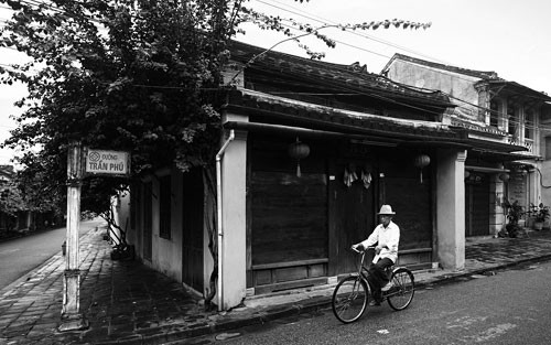 Старинный город Хойан ранним утром - ảnh 2