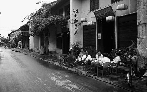 Старинный город Хойан ранним утром - ảnh 4