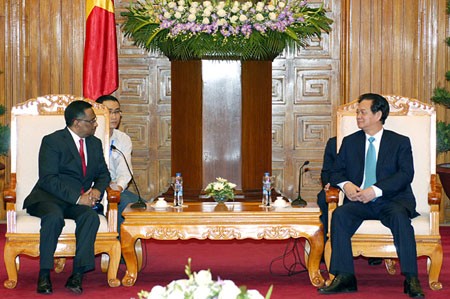 Премьер СРВ желает, чтобы АSOCIO и Япония оказали поддержку Вьетнаму в развитии ИТ - ảnh 1