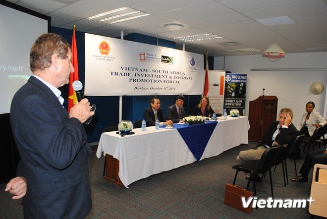 Вьетнам и ЮАР активизируют сотрудничество в сферах торговли, инвестиций и туризма - ảnh 1