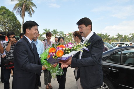 Президент Венгрии Янош Адер прибыл во Вьетнам с государственным визитом - ảnh 1