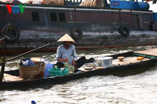Плавучий рынок «Кайбэ» на юго-западе Вьетнама - ảnh 10