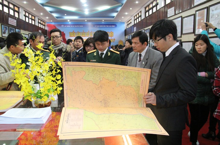 В провинции Каобанг открылась выставка, посвященная островам Хоангша и Чыонгша - ảnh 1