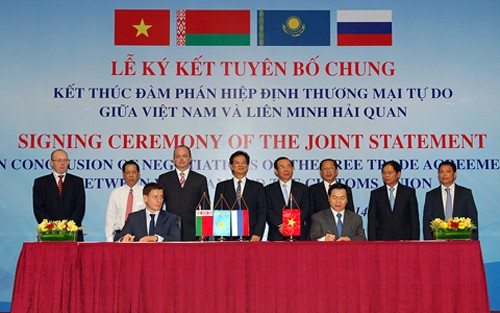 Завершились переговоры по Соглашению о свободной торговле между Вьетнамом и Таможенным союзом - ảnh 1