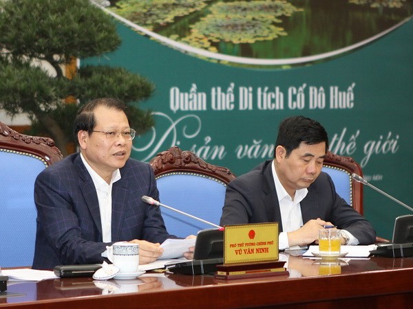 Вице-премьер Ву Ван Нинь председательствовал на заседании по строительству новой деревни - ảnh 1