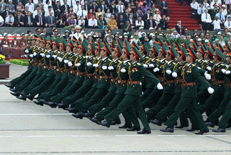 Активный вклад Вьетнамской народной армии в сохранение мира и стабильности в стране и мире - ảnh 2