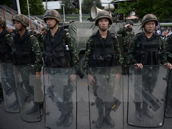 Премьер Таиланда: армия введет военное положение в случае демонстраций - ảnh 1