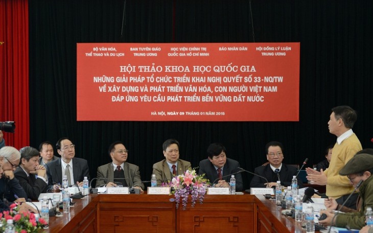 Семинар по выполнению резолюции ЦК КПВ о развитии вьетнамской культуры и человека - ảnh 1