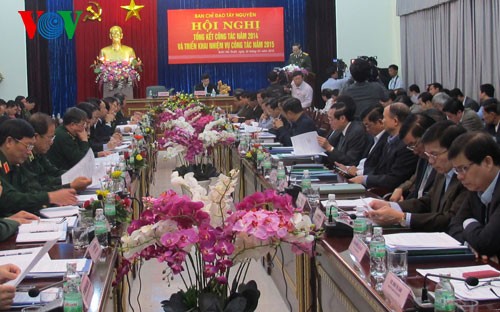 Комитет по делам плато Тэйнгуен провел конференцию по выполнению задач на 2015 год - ảnh 1