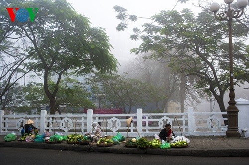 Город Хюэ в тумане - ảnh 12