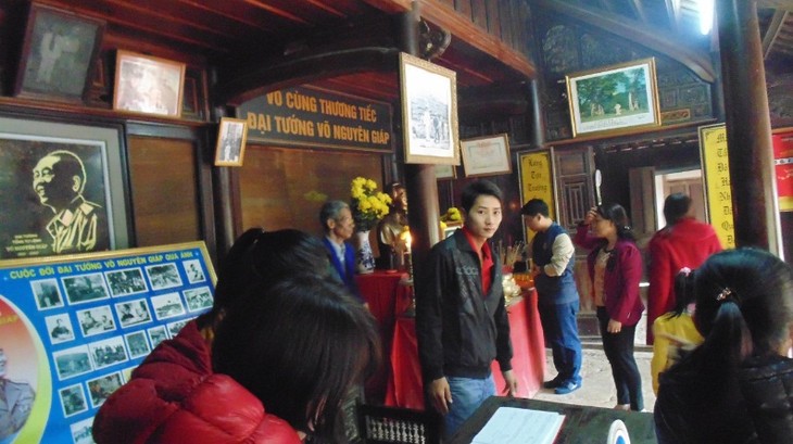 Повторное посещение дома-музея генерала Во Нгуен Зяпа во вторую весну после его кончины - ảnh 4