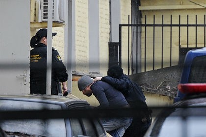 Предъявлено обвинение двум подозреваемым по делу об убийстве Бориса Немцова - ảnh 1