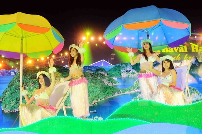 В провинции Куангнинь открылся карнавал Халонг-2015 - ảnh 1