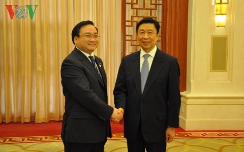 Вице-премьер СРВ Хоанг Чунг Хай встретился с зампредседателя КНР - ảnh 1