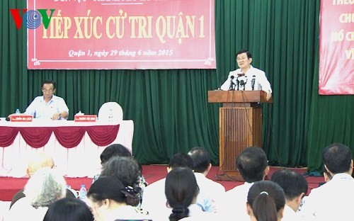 Президент СРВ Чыонг Тан Шанг встретился с избирателями города Хошимина - ảnh 1