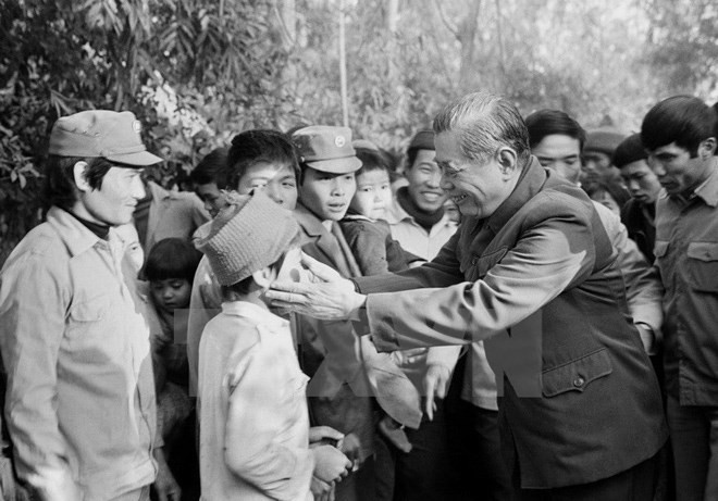 Незабываемые фотографии генсека ЦК КПВ Нгуен Ван Линя - ảnh 4