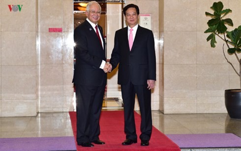 Вьетнам и Малайзия сделали заявление об установлении стратегического партнёрства - ảnh 1