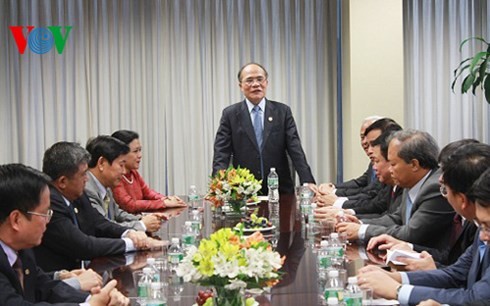 Нгуен Шинь Хунг встретился с главой нижней палаты парламента Японии и членами миссии СРВ при ООН - ảnh 2