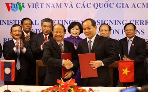 Вьетнам и страны АКМЕК подписали протокол о туристическом сотрудничестве - ảnh 1
