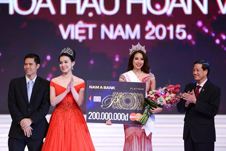 «Мисс Вселенной Вьетнама-2015» стала красавица из Хайфона - ảnh 1