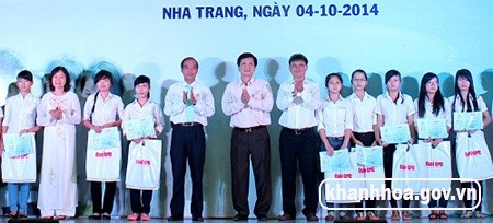 Во Вьетнаме 1500 стипендий предоставлены новым студентам - ảnh 1