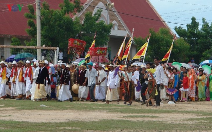 Тямы в провинции Ниньтхуан встречают традиционный праздник Катэ - ảnh 1