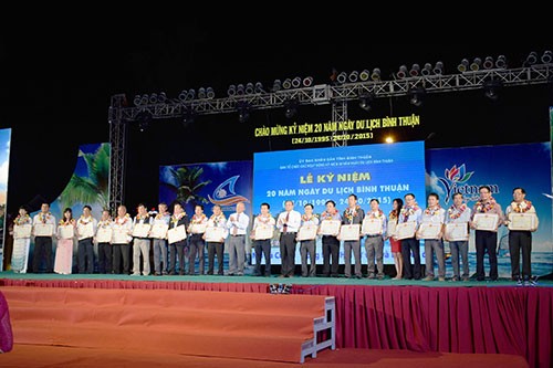 Провинция Биньтхуан станет туристическим центром во Вьетнаме - ảnh 1