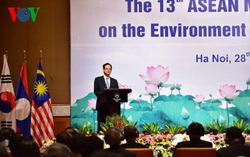 Нгуен Тан Зунг: Вьетнам активно выполняет видение Сообщества АСЕАН до 2025 года - ảnh 1