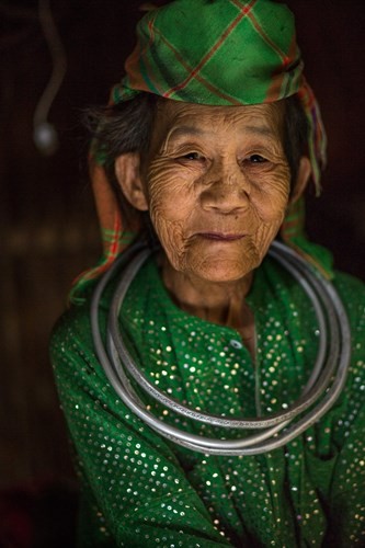 Жители горных районов Вьетнама глазами французского фотографа - ảnh 9