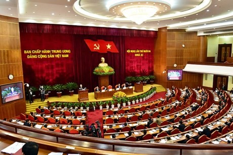 ЦК Компартии Вьетнама 11-го созыва продолжал обсуждать важные проекты докладов - ảnh 1