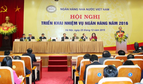 Во Вьетнаме подведены итоги работы банковского сектора страны за 2015 г. - ảnh 1