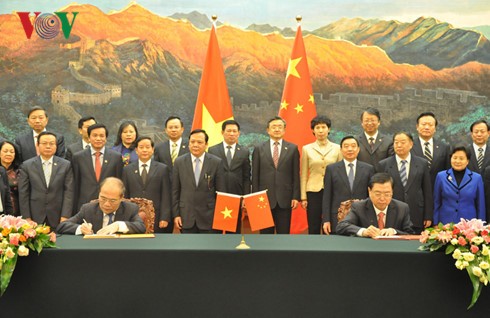 Спикер парламента Вьетнама Нгуен Шинь Хунг завершил визит в Китай - ảnh 1