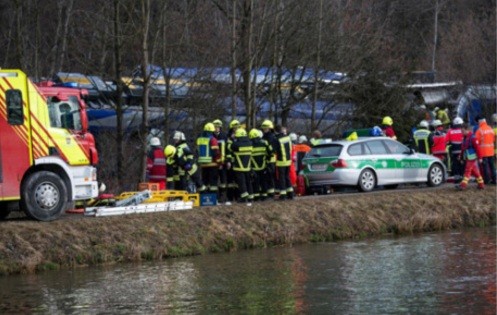 Железнодорожная авария в Германии произошла из-за ошибки диспетчера - ảnh 1