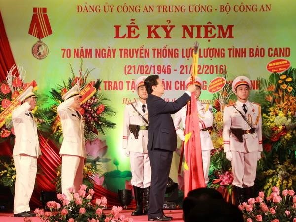 Нгуен Тан Зунг принял участие в праздновании 70-летия Разведывательных сил Народной милиции страны - ảnh 1
