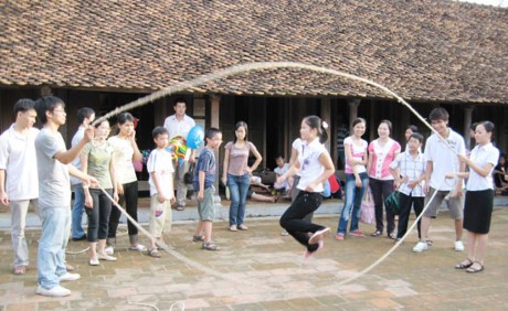 30 апреля и 1 мая в Этнографическом музее Вьетнама пройдёт ряд народных игр для детей - ảnh 1