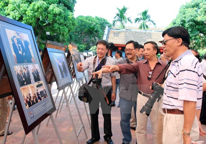 В Ханое прошла встреча «Мост культуры и дружбы между Вьетнамом и США» - ảnh 1