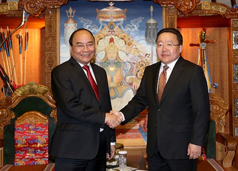 В Улан-Баторе прошли вьетнамо-монгольские переговоры на высоком уровне - ảnh 3