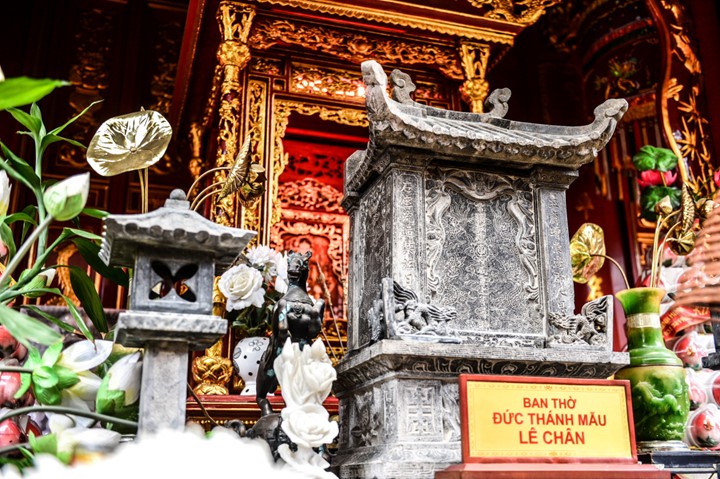 Посещение храма Нге, где поклоняются женщине-генералу Ле Тян - ảnh 3