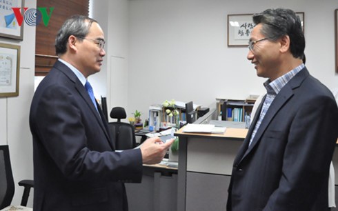 Глава ОФВ Нгуен Тхиен Нян находится в Республике Корея с рабочим визитом - ảnh 1