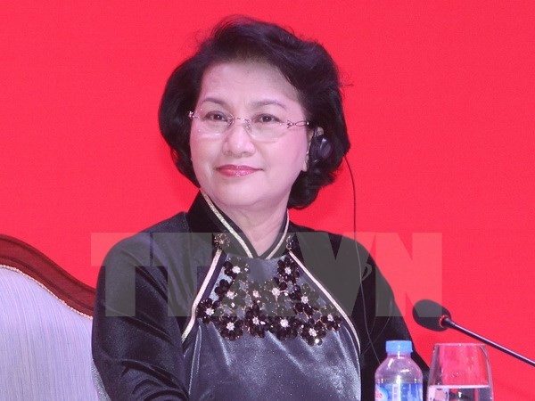 Нгуен Тхи Ким Нган встретилась с главой Фронта национального строительства Лаоса - ảnh 1