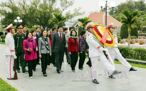 Чыонг Тхи Май совершила рабочий визит в провинцию Диенбиен - ảnh 1