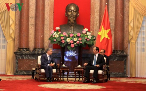 Вьетнам желает активизировать многостороннее сотрудничество с Канадой - ảnh 1