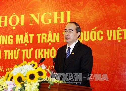 Глава ОФВ Нгуен Тхиен Нян поздравил буддистов «Хоахао» с праздником - ảnh 1