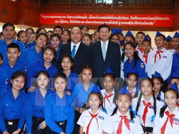 Вьетнам и Лаос: более полувека дружбы и сотрудничества - ảnh 1