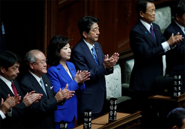 Досрочные выборы в Японии: важный ход премьер-министра Синдзо Абэ - ảnh 2
