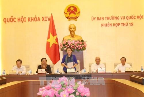 В Ханое начало свою работу 15-е заседание Постоянного комитета Нацсобрания Вьетнама - ảnh 1