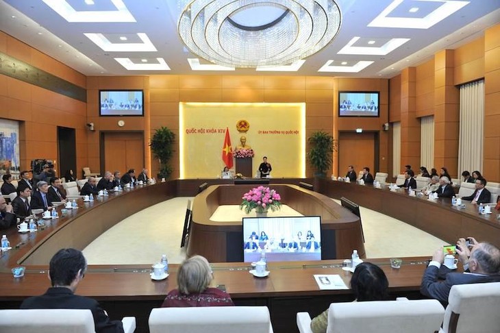 Нгуен Тхи Ким Нган приняла делегацию Исполкома Всемирного совета мира - ảnh 1