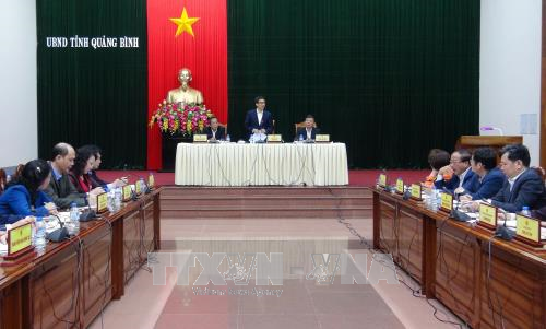 Вице-премьер Ву Дык Дам провёл рабочую встречу с руководством провинции Куангбинь - ảnh 1