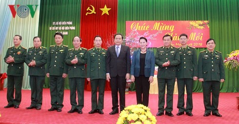 Нгуен Тхи Ким Нган: армия и народ неотделимы, как рыба и вода - ảnh 1